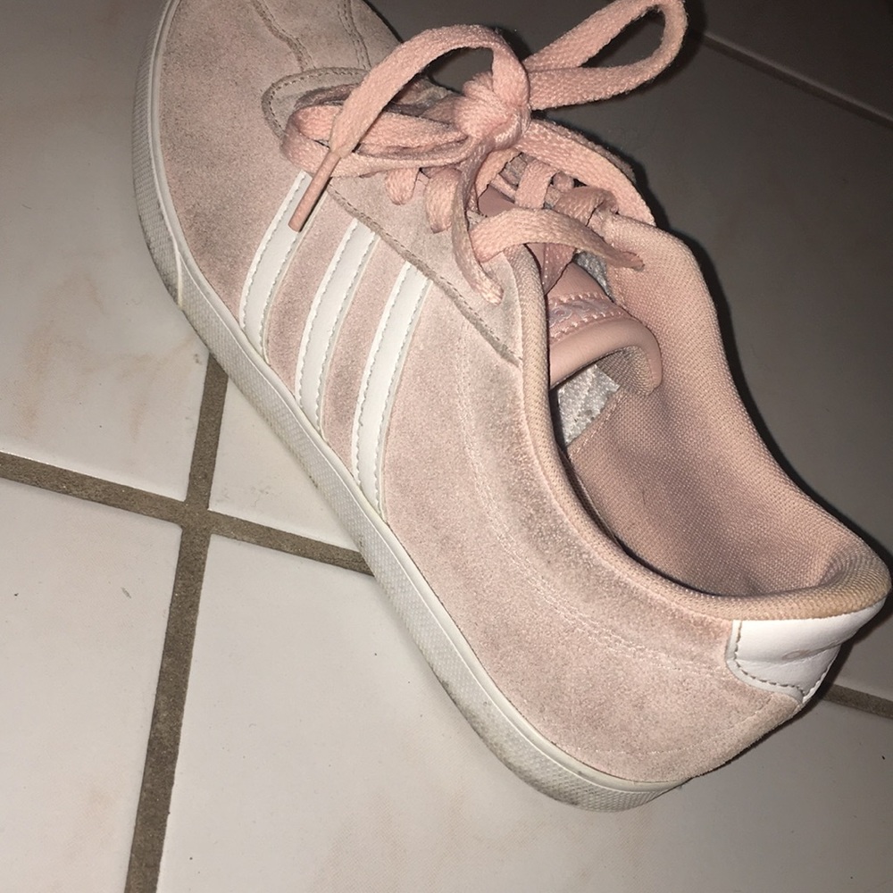 Adidas💗 - Picture 2 of 3